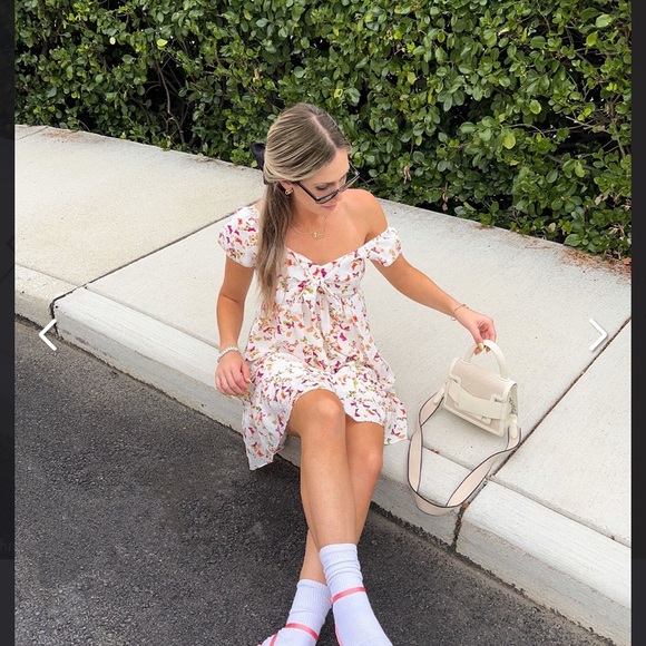 BCBG LIV BABYDOLL DRESS - Picture 2 of 9